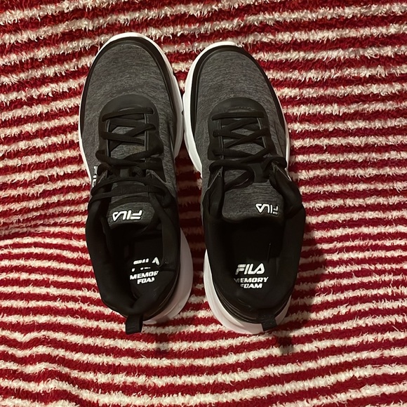 FILA Speedchaser 4 - Picture 2 of 4